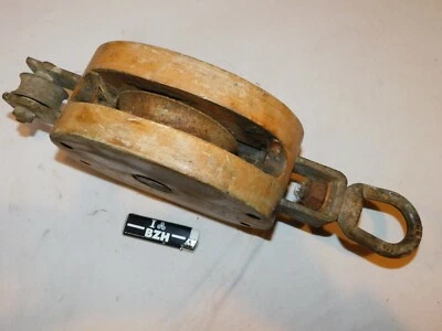 BONNE ANCIENNE TRES GRANDE POULIE  #.19 ....... - Photo 1/4