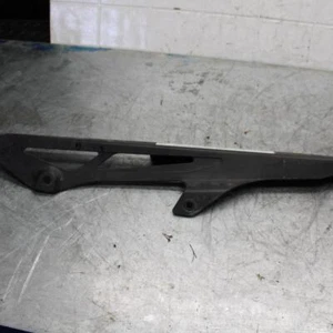01-05 SUZUKI BANDIT 1200S GSF1200S REAR BACK DRIVE CHAIN GUARD COVER BB428 - Picture 1 of 4