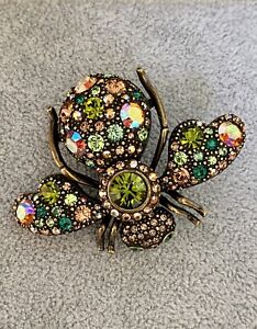 Joan Rivers Crystal Critters JEWELED GARDEN BEE Pin Swarovski crystals 
