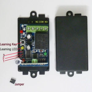 Decoder ricevitore 1 canale RF wireless PT2272 EV1527 433,92 MHZ DC12V - Foto 1 di 2