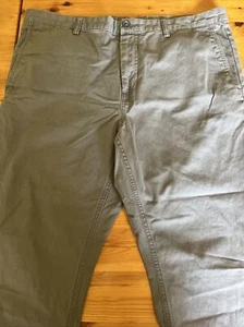 Old Navy Men’s 38x30 Slim Straight Chino Grey Dress Pants - Picture 1 of 6