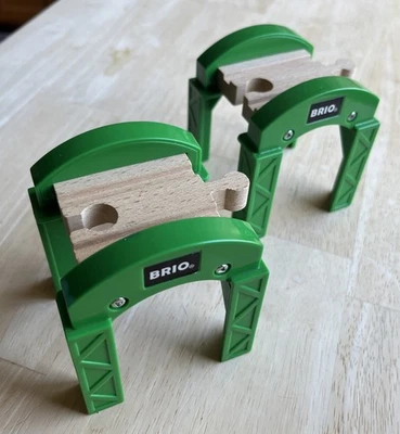 2 Brio Wood Track #33253 Green Stack Support Risers Great Preowned Condition - Image 1 of 3