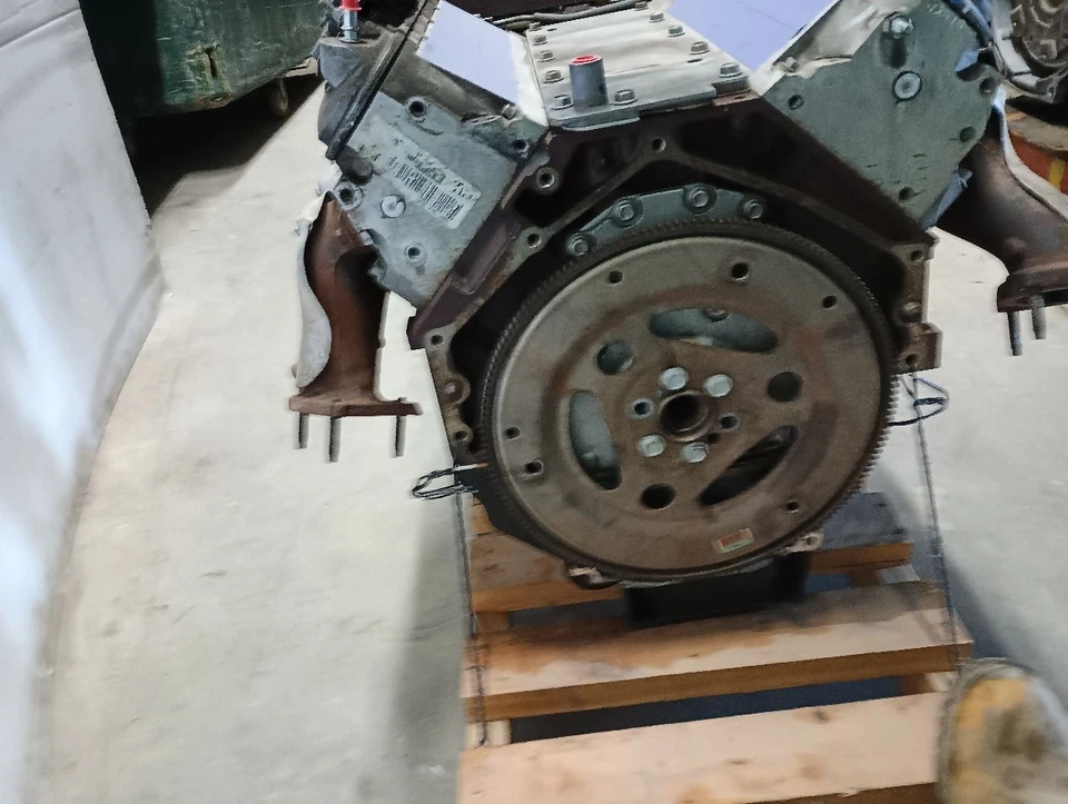 Bomba de refrigerante Chevrolet Express 2500 2011 6,0 L 12202043 Foto 1 de 1