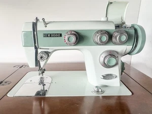 ⭐Vintage New Home Models 701 Sewing Machine Made In Japan Janome - Picture 1 of 14