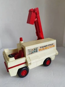 Camión de rescate Fisher-Price 1974 vintage con canastilla de extensión - Imagen 1 de 12