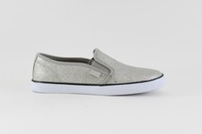 guess women's loafers
