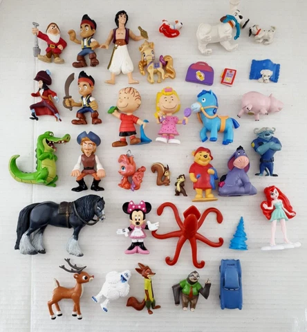 34 Lot Disney Pixar Figures Cake Toppers Toy Story Aladdin Beauty Peter Pan Jake Cover