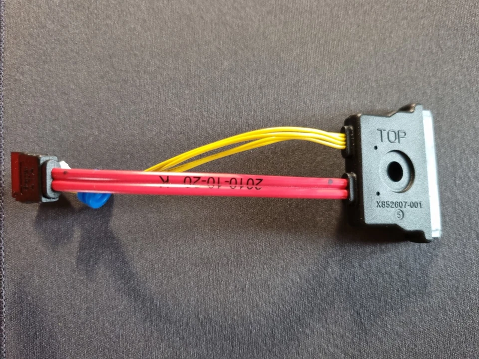 Cavo connettore disco rigido Microsoft Xbox 360 S Slim E SATA (X852607-001) - Immagine 1 di 1