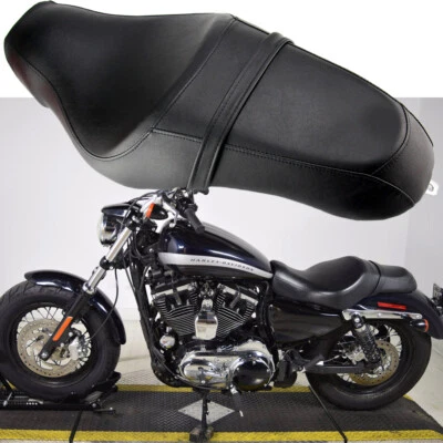Assento 2-up de couro para motorista e passageiro traseiro para Harley Sportster XL 883 1200 48 - Imagem 1 de 4