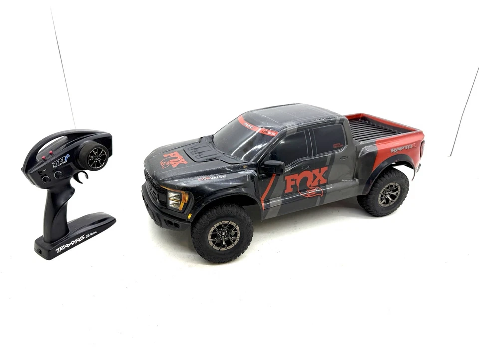 Traxxas Ford Raptor R 4x4 Ultimate Edition (Fox) 1/10 Scale Brushless - Image 1 of 4