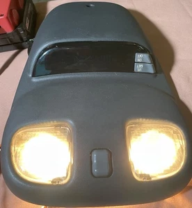 1998-2004 Chevrolet Blazer S10 GMC Jimmy Overhead Console Dome Light Lamp OEM OE - Picture 1 of 10