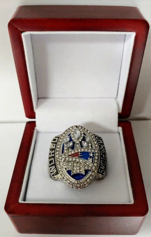Tom Brady - 2016 New England Patriots Super Bowl Ring With Wooden Display Box Cover