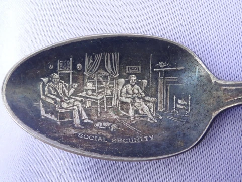 Vintage Franklin D. Roosevelt International Silver Spoon Social Security Rogers Cover