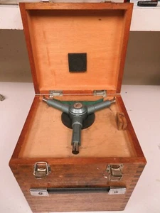 Mitutoyo 200-225mm/.005mm Holtest/Intrimik w/ wooden storage case - NP64 - Picture 1 of 4