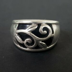 Ladies' Silver Filigree and Onyx Ring