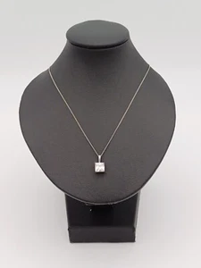 Stunning Modern Elegant 9ct 375 White Gold & Gem Pendant Chain Necklace - Picture 1 of 20