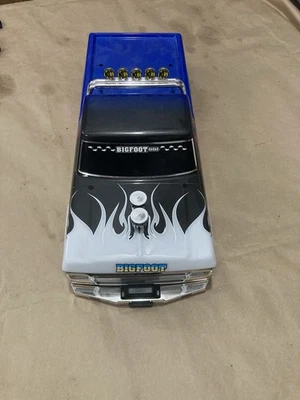 Traxxas 3653 Officially Licensed Bigfoot Flame Painted Replica - Image 1 of 4