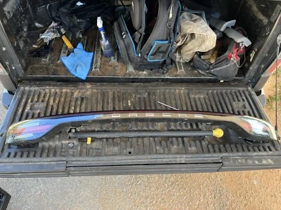 ОРИГИНАЛЬНЫЙ ЦЕНТРАЛЬНЫЙ ЗАДНИЙ СВЕТОДИОДНЫЙ ФОНАРЬ 2019 PPORSCHE CAYENNE 9Y0/9Y3 9Y0945081Q США - Изображение 1 из 4