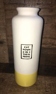 Jarrón de cerámica mate blanco Easy Tiger RARO - Cortado en su mejor momento ~ Nuevo ~ LEER Foto 1 de 4