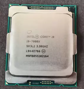 Intel Core i9-7900X 3.30GHz 10-Core 13.75M LGA-2066 SR3L2 X-series CPU Processor - Picture 1 of 4