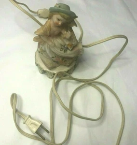 Vtg Underwriters Laboratories Portable Lamp Porcelain Figural Victorian Lady 6.5 - Picture 1 of 5
