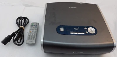 Proyector de datos Canon Realis SX50 con lámpara 50 % de vida útil restante de la bombilla Foto 1 de 4