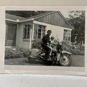 Vintage Motorcycle B&W Photo Picture Father Son On Bike Harley Indian Kodak 9x12 - Picture 1 of 16