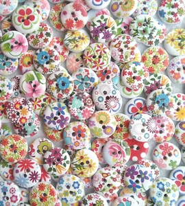 10 White Mix Wooden Buttons Handmade Sewing Crocheting Scrapbooking Craft 15mm - Picture 1 of 1