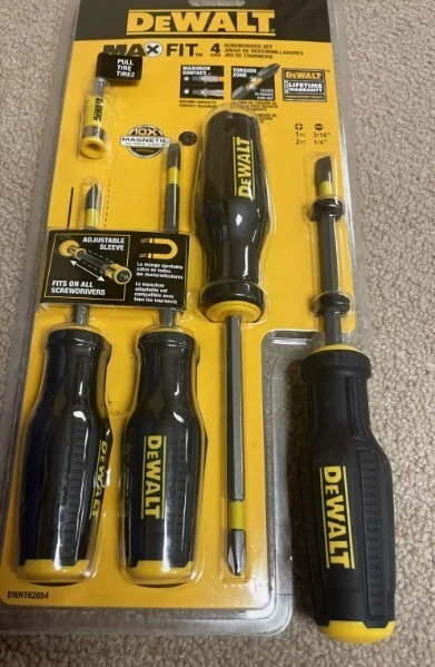 DeWALT  MAXFIT TIP SCREWDRIVER SET - 4PC DWHT62054 - Image 1 of 1