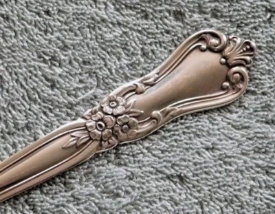 VALLEY ROSE - Wm A Rogers - Oneida LTD cubiertos plateados / cubiertos ELECCIÓN Foto 1 de 4