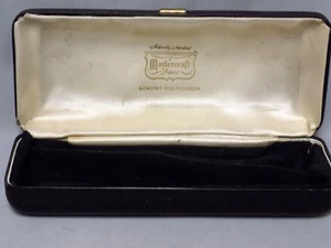 VINTAGE MASTERCRAFT CLAMSHELL STYLE SPRING HINGED CASE 2 PIPES VELVET LINED - Picture 1 of 5