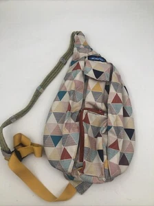 Kavu Canvas Sling Bag Purse Striped Triangle Design and Rope Handle - Picture 1 of 9