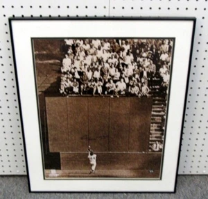 FOTOGRAFIA FIRMATA WILLIE MAYS "THE CATCH" 16X20 CERTIFICATA COA (EZS001526) - Foto 1 di 7