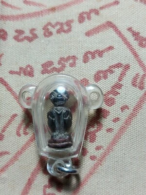 Amuleto de Buda Tailandés Phra Hanuman LP Surn Wat Sarakun poderoso colgante. Foto 1 de 2