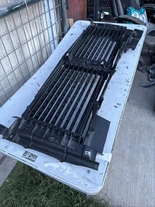 Genuine GM Shutter 26565433 - Picture 1 of 12