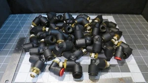 (Cantidad 47) 1/2" Tubo OD X 1/4"-18 NPT Codo Neumático, Empuje para Conectar Montaje de Aire - Imagen 1 de 5