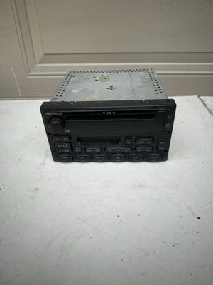 Receptor de radio reproductor de CD Ford F-150 AM FM 2001-2003 OEM YU3F-18C868-AA Foto 1 de 4