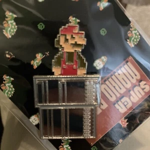 Super Mario Bros. Mario in Warp Pipe Sliding Pin Mario Moves Culturefly Nintendo - Picture 1 of 3