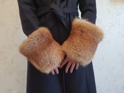 Puños de piel de zorro dorado, pulsera de piel Foto 1 de 4