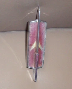 1974 74 Oldsmobile Olds Cutlass Supreme Header Panel Emblem 413522 Used OEM - Picture 1 of 6