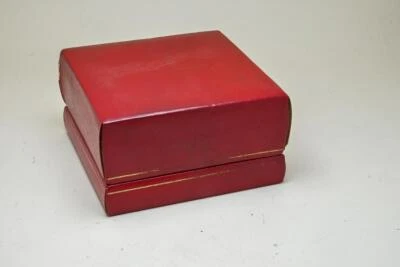 Omega Vintage Red Inner Wristwatch Box 1960 / 1970's 4923 - Image 1 of 4
