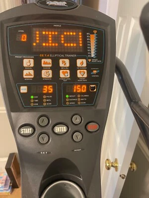 Elíptica Smooth Fitness CE 7.4 Foto 1 de 3