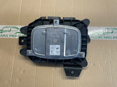 BUGATTI CHIRON HEADLIGHT UNIT USA IZD.BG 5B4945721A - 5B4937097 DEL CARRO DE PRUEBA Foto 1 de 4