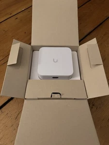 Router Ubiquiti UniFi Express 7 WiFi 7 - Stan używany - 10G - Zdjęcie 1 z 2