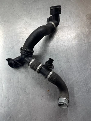 2011 保时捷 Panamera S 冷却液左驱动侧软管黑色原始设备制造商 97010640110 — 第 1/4 张图片