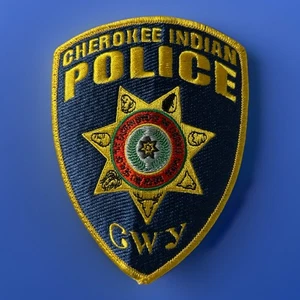 Obsolete Cherokee Indian Police NC Patch EBCI Tribal Law Enforcement Mint/Rare - Picture 1 of 3