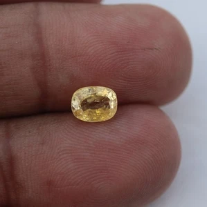 1.5 Cts Certified Natural AAA Ceylon Yellow Sapphire Cushion Cut 7x5.5x3.8 MM - Picture 1 of 11