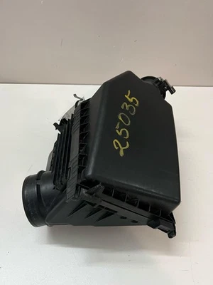 2013 2017 年本田雅阁 2.4 4 CYL 发动机上部过滤器空气净化器盒总成 — 第 1/4 张图片