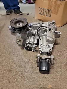 Hydro Gear Left Transaxle  ZC-DPBB-2M5A-2WPX New -M11 - Picture 1 of 3
