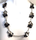 Collier chaîne vintage perles de baies noires ton argent feuilles métalliques 34 pouces de long